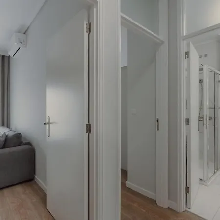 Daire 1br W/ Ac Near Palacio De Cristal