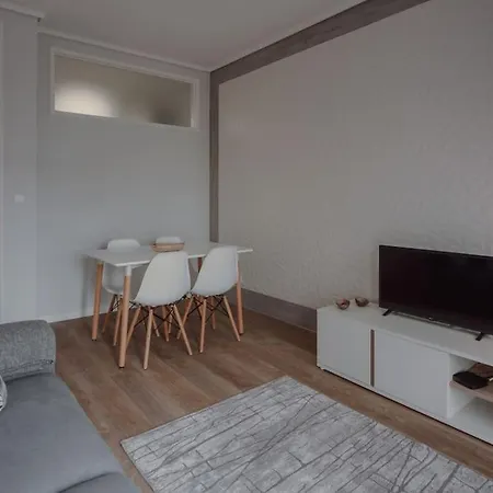 1br W/ Ac Near Palacio De Cristal *