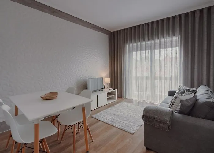 Daire 1br W/ Ac Near Palacio De Cristal *