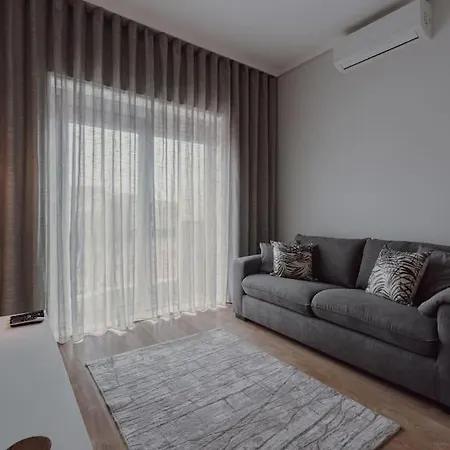 1br With Ac Near Palacio De Cristal