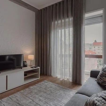 Apartamento 1br With Ac Near Palacio De Cristal Porto