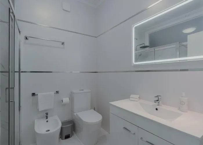 Apartment 1br W/ Ac Near Palacio De Cristal Porto